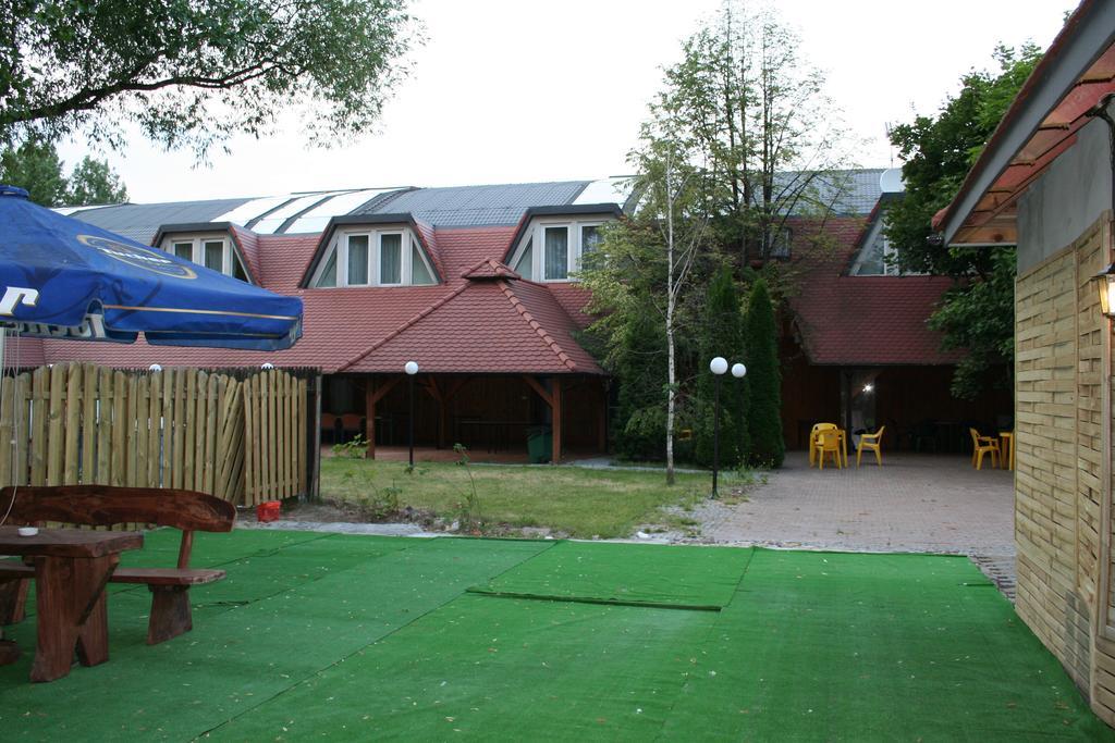 Hotel Tenishouse Marki  Exteriér fotografie