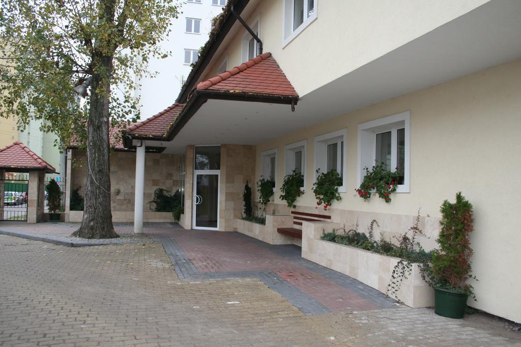 Hotel Tenishouse Marki  Exteriér fotografie